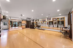 1095 Essex St, Camano Island, WA 98282 - Photo 23