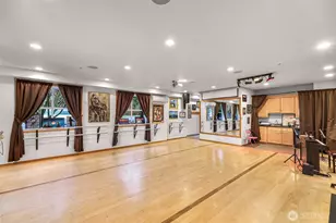 1095 Essex St, Camano Island, WA 98282 - Photo 25