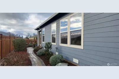 18106 151st Street E, Bonney Lake, WA 98391 - Photo 29