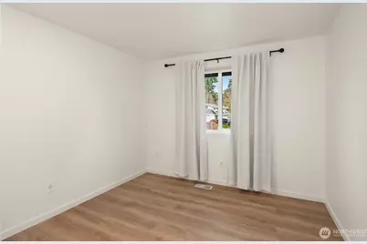 19401 30th Avenue NE, Lake Forest Park, WA 98155 - Photo 21