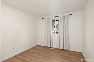 19401 30th Ave NE, Lake Forest Park, WA 98155 - Photo 21