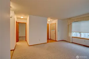 1072 Sinclair Ln, Burlington, WA 98233 - Photo 9