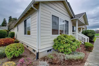 1072 Sinclair Lane #56, Burlington, WA 98233 - Photo 3