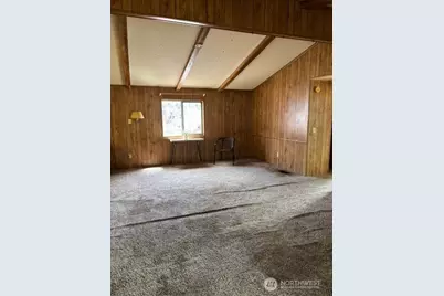 823 Cottonwood Drive, Enumclaw, WA 98022 - Photo 5