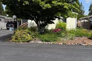 823 Cottonwood Dr, Enumclaw, WA 98022 - Photo 17