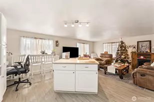 10711 60th Street Ct, Puyallup, WA 98372 - Photo 7