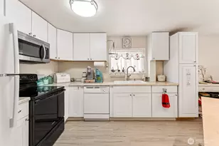 10711 60th Street Ct, Puyallup, WA 98372 - Photo 7