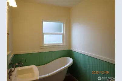 102 W Emerson Avenue, Hoquiam, WA 98550 - Photo 17