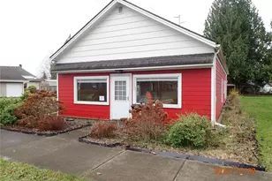 102 W Emerson Ave, Hoquiam, WA 98550 - Photo 1