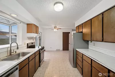 1802 Dorothy Street, Longview, WA 98632 - Photo 13