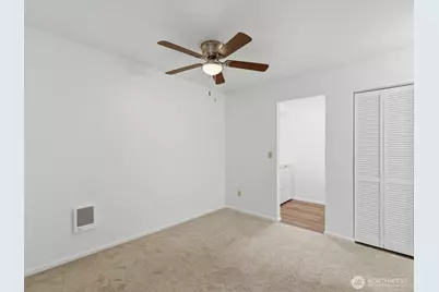 8835 166th Avenue NE #D102, Redmond, WA 98052 - Photo 11