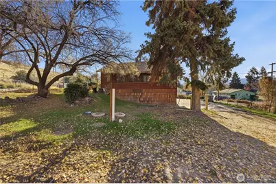 5 35th Street NW, East Wenatchee, WA 98802 - Photo 13