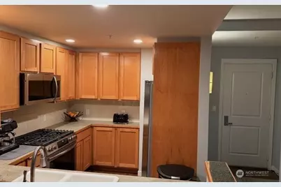 2607 Western Avenue #452, Seattle, WA 98121 - Photo 7