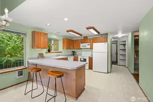 250 NE Panther Lake Rd, Bremerton, WA 98312 - Photo 9