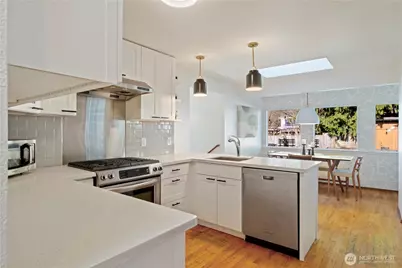 310 NE 161st Street, Shoreline, WA 98155 - Photo 13