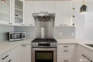 310 NE 161st St, Shoreline, WA 98155 - Photo 17