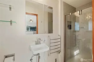 310 NE 161st St, Shoreline, WA 98155 - Photo 31