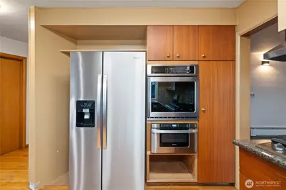 8154 E Seaview Drive, Port Orchard, WA 98366 - Photo 11