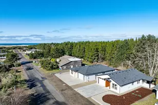 811 NE 357th St, Ocean Park, WA 98640 - Photo 39