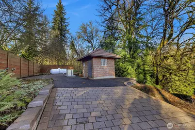 13830 Issaquah Hobart Road, Issaquah, WA 98027 - Photo 9