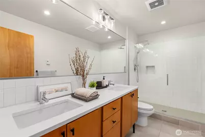 2273 14th Avenue W, Seattle, WA 98119 - Photo 25