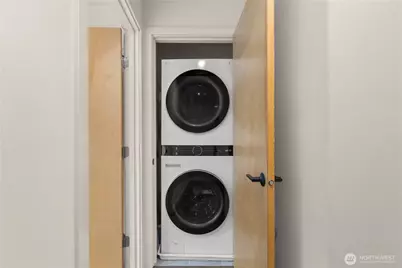 2273 14th Avenue W, Seattle, WA 98119 - Photo 21