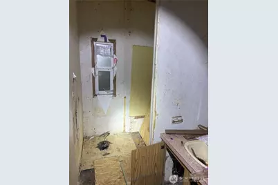 11 NE Davey Jones Ct, Belfair, WA 98528 - Photo 9