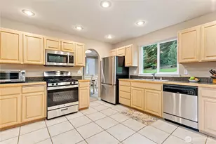 10311 NE 156th Pl, Bothell, WA 98011 - Photo 9