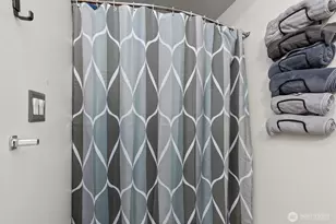 610 Barnhart St, Raymond, WA 98577 - Photo 19