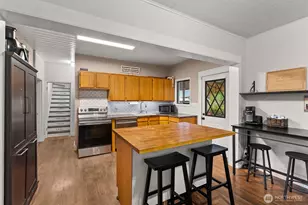 610 Barnhart St, Raymond, WA 98577 - Photo 13