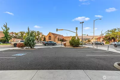 10 N Chelan Avenue, Wenatchee, WA 98801 - Photo 13