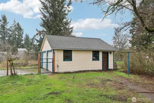 537 McNaught Rd S, Roy, WA 98580 - Photo 23