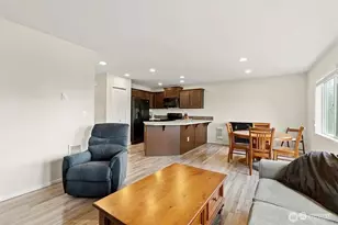 1932 76th Ave SE, Lake Stevens, WA 98258 - Photo 3