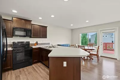 1932 76th Ave SE, Lake Stevens, WA 98258 - Photo 5