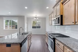 114 Zephyr Dr, SilverLake, WA 98645 - Photo 5