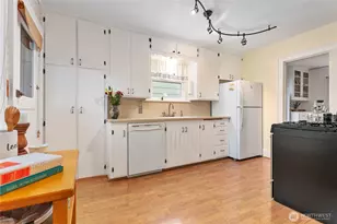 3018 Elm St, Bellingham, WA 98225 - Photo 29