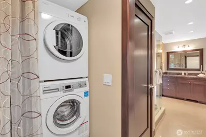1231 5th Avenue N #101, Seattle, WA 98109 - Photo 19