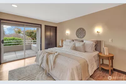 1231 5th Avenue N #101, Seattle, WA 98109 - Photo 11