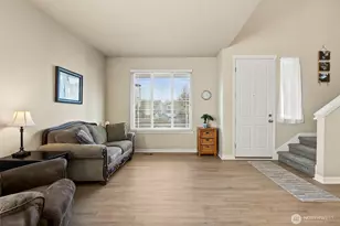 17801 97th Ln E, Puyallup, WA 98375 - Photo 7