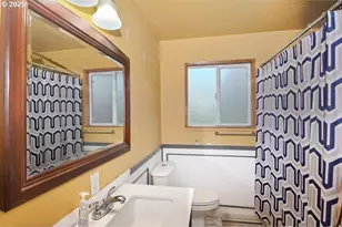 2245 36th Ave, Longview, WA 98632 - Photo 17