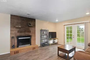 2245 36th Ave, Longview, WA 98632 - Photo 9