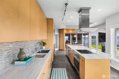 2819 E Lake Sammamish Parkway NE, Sammamish, WA 98074 - Photo 19