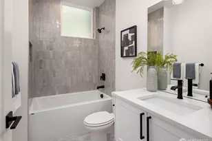 1733 17th Ave, Seattle, WA 98122 - Photo 5