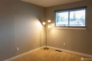 634 NE Conifer Dr, Bremerton, WA 98311 - Photo 15