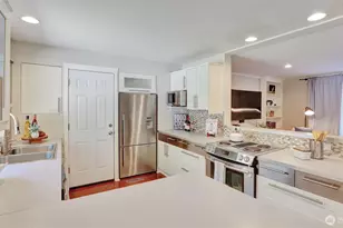 19134 SE May Valley Rd, Issaquah, WA 98027 - Photo 7