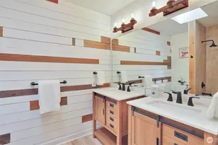 19134 SE May Valley Rd, Issaquah, WA 98027 - Photo 19