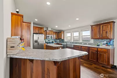 1351 Nass Road, Granger, WA 98932 - Photo 9