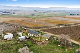 1351 Nass Rd, Granger, WA 98932 - Photo 37