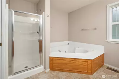 18663 Cascade Ridge Court, Mount Vernon, WA 98274 - Photo 25