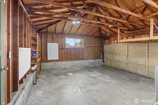 16625 126th Ave SE, Renton, WA 98058 - Photo 19